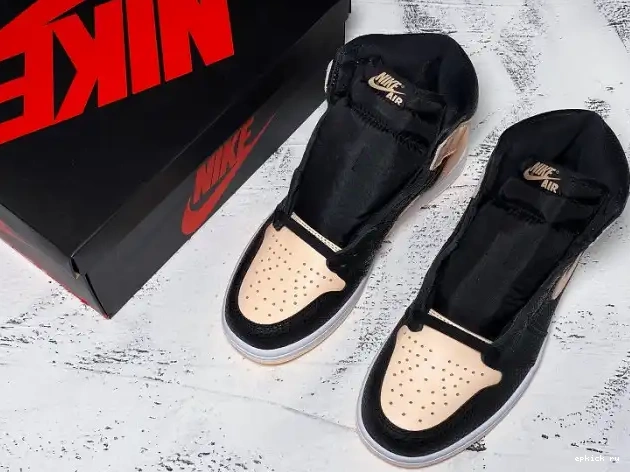 Rep High 1 Retro Crimson Tint Air 555088-081 Jordan Black 0406